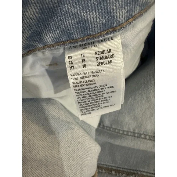 American Eagle AE Strigid Mom Jean Light Wash Blue Denim Women's Plus Size 18 - Picture 6 of 11